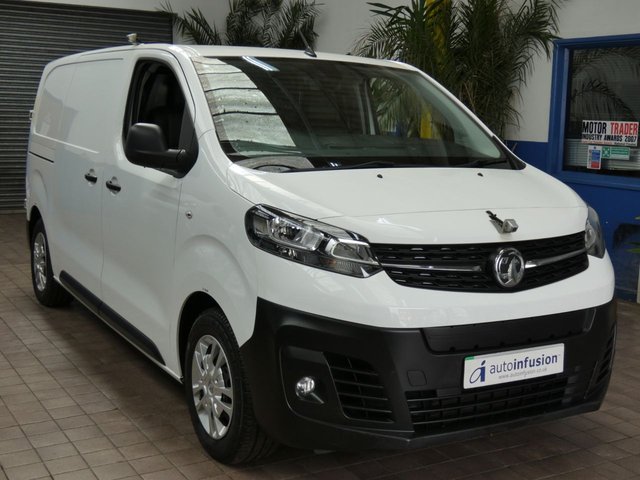 2021 21 Vauxhall Vivaro-E 3100 75kWh Dynamic Panel Van 5dr Electric Auto L1 H1 (136 ps)