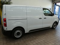 USED 2023 23 VAUXHALL VIVARO-E 3100 75kWh Prime Panel Van 6dr Electric Auto L1 H1 (7.4kW Charger) (136 ps) AIR CON SAT NAV ANDROID APPLE CARPLAY HEATED SEAT PARKING SENSORS 1 OWNER WARRANTY