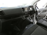 USED 2023 23 VAUXHALL VIVARO-E 3100 75kWh Prime Panel Van 6dr Electric Auto L1 H1 (7.4kW Charger) (136 ps) AIR CON SAT NAV ANDROID APPLE CARPLAY HEATED SEAT PARKING SENSORS 1 OWNER WARRANTY