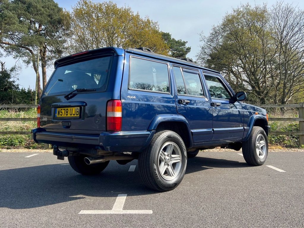 USED 2000 W JEEP CHEROKEE Orvis // 4.0L // 4x4 // Px swap 