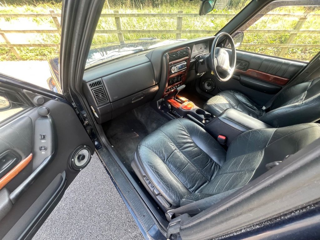 USED 2000 W JEEP CHEROKEE Orvis // 4.0L // 4x4 // Px swap 