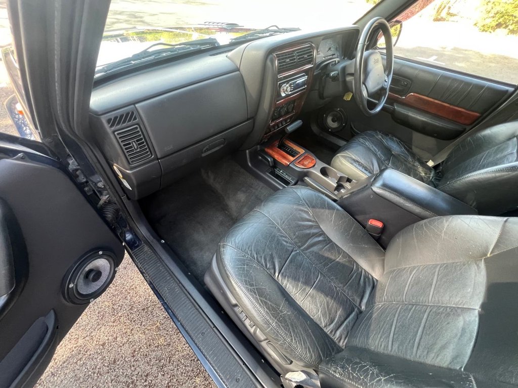 USED 2000 W JEEP CHEROKEE Orvis // 4.0L // 4x4 // Px swap 
