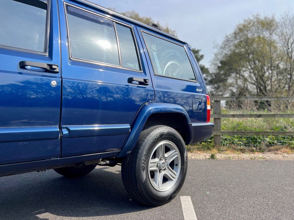 USED 2000 W JEEP CHEROKEE Orvis // 4.0L // 4x4 // Px swap 