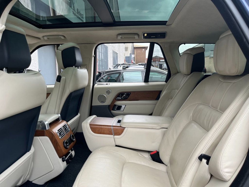 USED 2020 20 LAND ROVER RANGE ROVER 3.0 SD V6 Autobiography SUV 5dr Diesel Auto 4WD Euro 6 (s/s) (275 ps) 