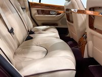 USED 2002 51 ROLLS-ROYCE SILVER SERAPH 5.4 Saloon 4dr Petrol Automatic (405 g/km, 322 bhp) Service Histroy