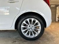 USED 2015 15 VAUXHALL CORSA 1.4i SE Hatchback 5dr Petrol Auto Euro 6 (90 ps) LOW RATE FINANCE AVAILABLE + FREE12 MONTH RAC MEMBERSHIP + RAC PLATINUM WARRANTY INCLUDED