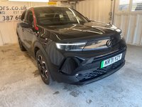 USED 2022 71 VAUXHALL Mokka-e 50kWh SRi Premium SUV 5dr Electric Auto (136 ps)+1 OWNER FROM NEW+MEDIA+BLUETOOTH+NAVIGATION+PRIVACY+18 INCH ALLOYS+PARK SENSORS 1 OWNER FROM NEW+PARK SENSORS+HALF LEATHER SEATS+BLUETOOTH+MEDIA+PRIVACY+NAV+APPS+USB+AUX+DAB+ALLOYS+CLIMATE+HEATED FRONT SEATS+CAM+HPI CLEAR