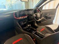 USED 2022 71 VAUXHALL Mokka-e 50kWh SRi Premium SUV 5dr Electric Auto (136 ps)+1 OWNER FROM NEW+MEDIA+BLUETOOTH+NAVIGATION+PRIVACY+18 INCH ALLOYS+PARK SENSORS 1 OWNER FROM NEW+PARK SENSORS+HALF LEATHER SEATS+BLUETOOTH+MEDIA+PRIVACY+NAV+APPS+USB+AUX+DAB+ALLOYS+CLIMATE+HEATED FRONT SEATS+CAM+HPI CLEAR
