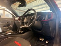 USED 2022 71 VAUXHALL Mokka-e 50kWh SRi Premium SUV 5dr Electric Auto (136 ps)+1 OWNER FROM NEW+MEDIA+BLUETOOTH+NAVIGATION+PRIVACY+18 INCH ALLOYS+PARK SENSORS 1 OWNER FROM NEW+PARK SENSORS+HALF LEATHER SEATS+BLUETOOTH+MEDIA+PRIVACY+NAV+APPS+USB+AUX+DAB+ALLOYS+CLIMATE+HEATED FRONT SEATS+CAM+HPI CLEAR