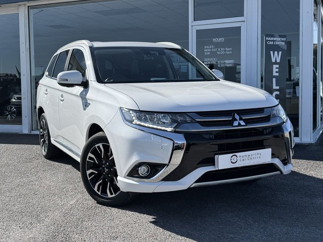 2017 17 Mitsubishi Outlander 2.0h 12kWh 4hs SUV 5dr Petrol Plug-in Hybrid CVT 4WD Euro 6 (s/s) (200 ps)