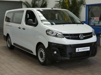 USED 2023 23 VAUXHALL Vivaro-e Life 50kWh Combi MPV 5dr Electric Auto LWB (9 Seat, 11kW Charger) (136 ps) LWB 9 SEATS AIR CON SAT NAV HEATED DRIVERS SEAT POWER FOLDING DOOR MIRRORS REAR VIEW CAMERA CRUISE CONTROL PARKING SENSORS 1 OWNER WARRANTY