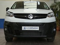 USED 2023 23 VAUXHALL Vivaro-e Life 50kWh Combi MPV 5dr Electric Auto LWB (9 Seat, 11kW Charger) (136 ps) LWB 9 SEATS AIR CON SAT NAV HEATED DRIVERS SEAT POWER FOLDING DOOR MIRRORS REAR VIEW CAMERA CRUISE CONTROL PARKING SENSORS 1 OWNER WARRANTY