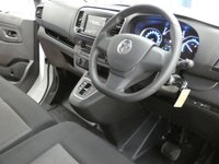 USED 2023 23 VAUXHALL Vivaro-e Life 50kWh Combi MPV 5dr Electric Auto LWB (9 Seat, 11kW Charger) (136 ps) LWB 9 SEATS AIR CON SAT NAV HEATED DRIVERS SEAT POWER FOLDING DOOR MIRRORS REAR VIEW CAMERA CRUISE CONTROL PARKING SENSORS 1 OWNER WARRANTY