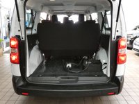 USED 2023 23 VAUXHALL Vivaro-e Life 50kWh Combi MPV 5dr Electric Auto LWB (9 Seat, 11kW Charger) (136 ps) LWB 9 SEATS AIR CON SAT NAV HEATED DRIVERS SEAT POWER FOLDING DOOR MIRRORS REAR VIEW CAMERA CRUISE CONTROL PARKING SENSORS 1 OWNER WARRANTY