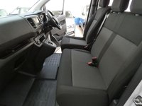 USED 2023 23 VAUXHALL Vivaro-e Life 50kWh Combi MPV 5dr Electric Auto LWB (9 Seat, 11kW Charger) (136 ps) LWB 9 SEATS AIR CON SAT NAV HEATED DRIVERS SEAT POWER FOLDING DOOR MIRRORS REAR VIEW CAMERA CRUISE CONTROL PARKING SENSORS 1 OWNER WARRANTY