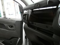 USED 2023 23 VAUXHALL Vivaro-e Life 50kWh Combi MPV 5dr Electric Auto LWB (9 Seat, 11kW Charger) (136 ps) LWB 9 SEATS AIR CON SAT NAV HEATED DRIVERS SEAT POWER FOLDING DOOR MIRRORS REAR VIEW CAMERA CRUISE CONTROL PARKING SENSORS 1 OWNER WARRANTY