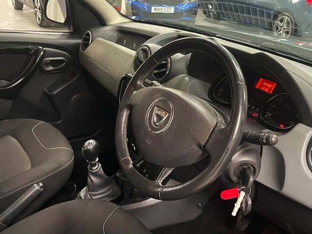 View our DACIA DUSTER