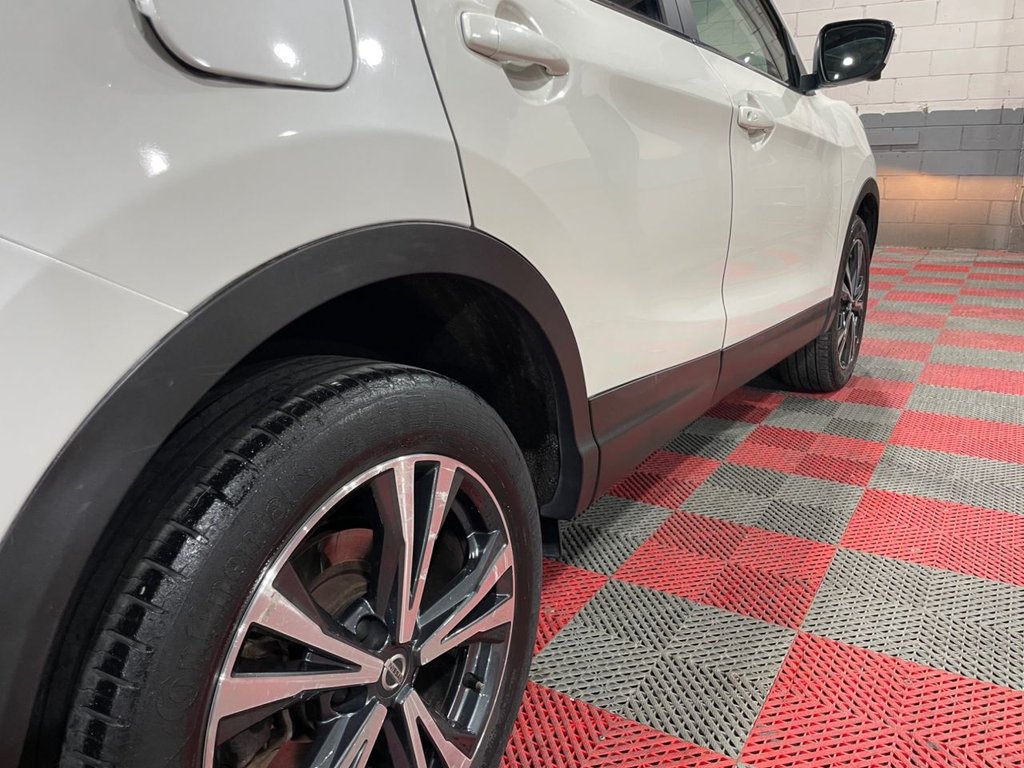 USED 2018 18 NISSAN QASHQAI 1.2 DIG-T N-Connecta SUV 5dr Petrol XTRON Euro 6 (s/s) (115 ps) PAN ROOF+360 CAMERA+NAV+P/LEATHER