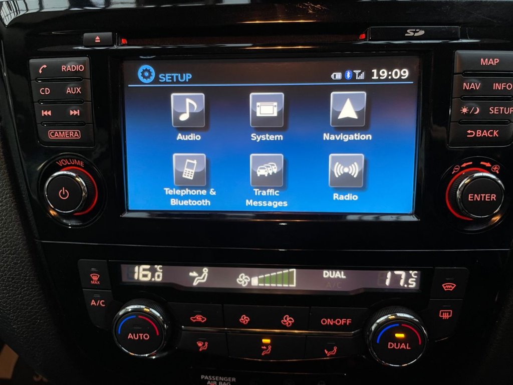 USED 2018 18 NISSAN QASHQAI 1.2 DIG-T N-Connecta SUV 5dr Petrol XTRON Euro 6 (s/s) (115 ps) PAN ROOF+360 CAMERA+NAV+P/LEATHER