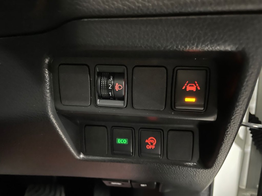USED 2018 18 NISSAN QASHQAI 1.2 DIG-T N-Connecta SUV 5dr Petrol XTRON Euro 6 (s/s) (115 ps) PAN ROOF+360 CAMERA+NAV+P/LEATHER