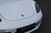 USED 2018 68 PORSCHE 718 BOXSTER 2.0T Convertible 2dr Petrol PDK Euro 6 (s/s) (300 ps) PTS WHITE / BOSE / PDLS / FSH