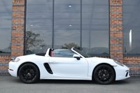 USED 2018 68 PORSCHE 718 BOXSTER 2.0T Convertible 2dr Petrol PDK Euro 6 (s/s) (300 ps) PTS WHITE / BOSE / PDLS / FSH