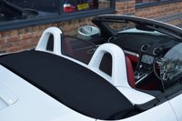 USED 2018 68 PORSCHE 718 BOXSTER 2.0T Convertible 2dr Petrol PDK Euro 6 (s/s) (300 ps) PTS WHITE / BOSE / PDLS / FSH