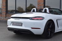 USED 2018 68 PORSCHE 718 BOXSTER 2.0T Convertible 2dr Petrol PDK Euro 6 (s/s) (300 ps) PTS WHITE / BOSE / PDLS / FSH