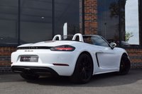 USED 2018 68 PORSCHE 718 BOXSTER 2.0T Convertible 2dr Petrol PDK Euro 6 (s/s) (300 ps) PTS WHITE / BOSE / PDLS / FSH