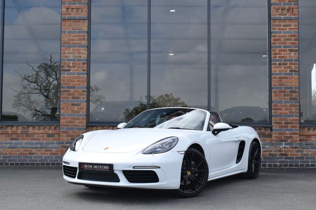 2018 68 Porsche 718 Boxster 2.0T Convertible 2dr Petrol PDK Euro 6 (s/s) (300 ps)
