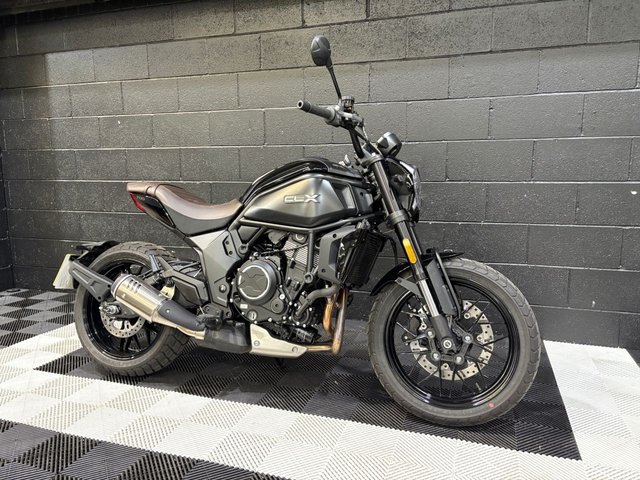 View our CFMOTO 700CL-X HERITAGE