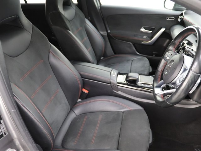 2020 Mercedes-Benz A Class 1.3L Amg Line 5dr - Photo 12