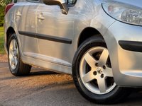 USED 2009 09 PEUGEOT 207 SW 1.6 HDi S Estate 5dr Diesel Manual (a/c) (119 g/km, 90 bhp) 