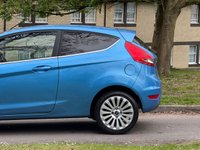USED 2009 59 FORD FIESTA 1.4 Titanium Hatchback 3dr Petrol Manual (133 g/km, 94 bhp) 