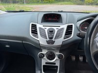 USED 2009 59 FORD FIESTA 1.4 Titanium Hatchback 3dr Petrol Manual (133 g/km, 94 bhp) 