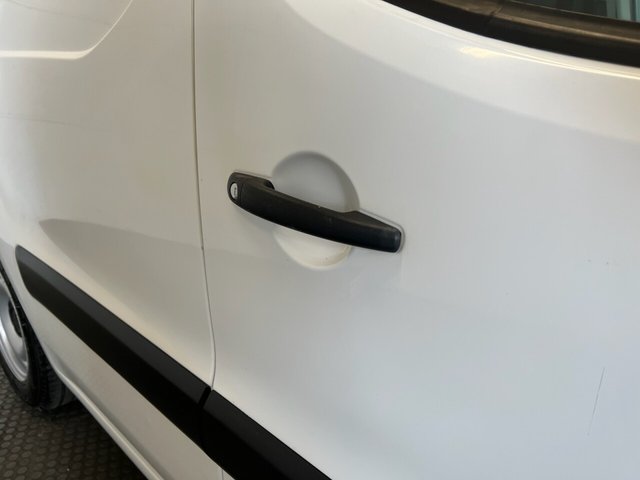 2018 Citroen Berlingo 1.6L Enterprise 5dr - Photo 11