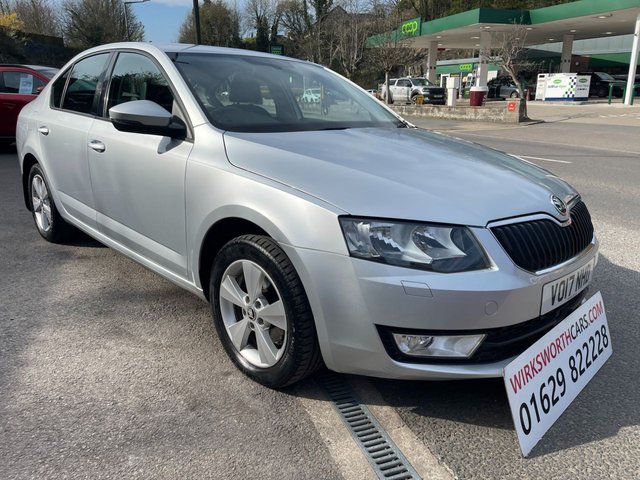 2017 Skoda Octavia 1.6L SE L 5dr - Photo 2