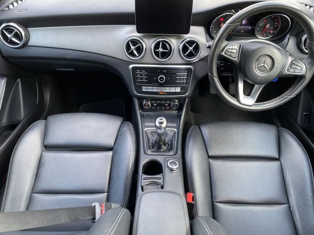 2018 Mercedes-Benz GLA - Photo 11