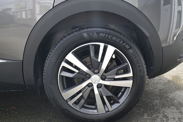 2022 PEUGEOT 3008 1.2 PureTech Allure SUV 5dr Petrol Manual Euro 6 (s/s) (130 ps) - Photo 6