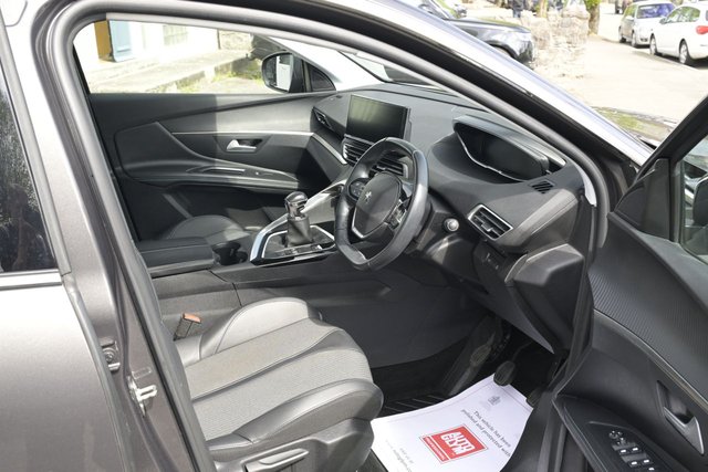 2022 PEUGEOT 3008 1.2 PureTech Allure SUV 5dr Petrol Manual Euro 6 (s/s) (130 ps) - Photo 7