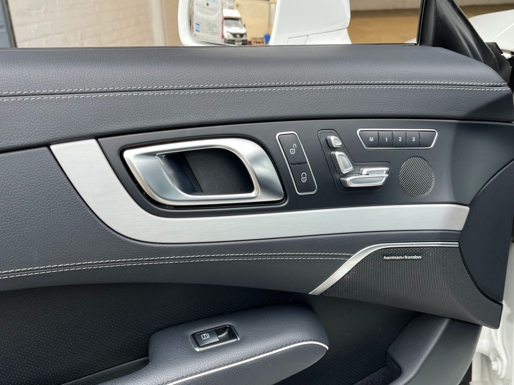 USED 2014 64 MERCEDES-BENZ SL 3.0 SL400 AMG Sport Convertible 2dr Petrol G-Tronic Euro 6 (s/s) (333 ps) 