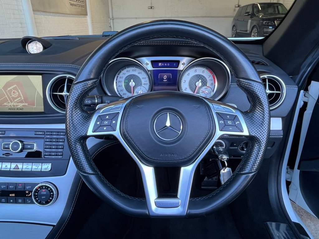 USED 2014 64 MERCEDES-BENZ SL 3.0 SL400 AMG Sport Convertible 2dr Petrol G-Tronic Euro 6 (s/s) (333 ps) 