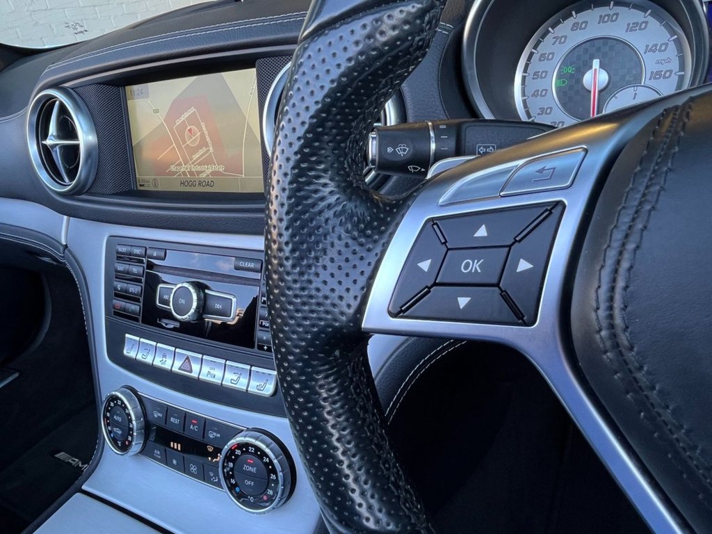 USED 2014 64 MERCEDES-BENZ SL 3.0 SL400 AMG Sport Convertible 2dr Petrol G-Tronic Euro 6 (s/s) (333 ps) 
