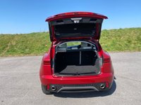 USED 2019 19 JAGUAR E-PACE 2.0 P200 S SUV 5dr Petrol Auto AWD Euro 6 (s/s) (200 ps) ONE OWNER FROM NEW - STUNNING COLOUR COMBINATION - NAVIGATION MEDIA - HEATED SEATS - PARK PRO