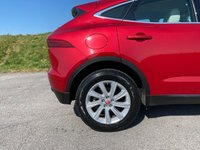 USED 2019 19 JAGUAR E-PACE 2.0 P200 S SUV 5dr Petrol Auto AWD Euro 6 (s/s) (200 ps) ONE OWNER FROM NEW - STUNNING COLOUR COMBINATION - NAVIGATION MEDIA - HEATED SEATS - PARK PRO