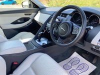 USED 2019 19 JAGUAR E-PACE 2.0 P200 S SUV 5dr Petrol Auto AWD Euro 6 (s/s) (200 ps) ONE OWNER FROM NEW - STUNNING COLOUR COMBINATION - NAVIGATION MEDIA - HEATED SEATS - PARK PRO