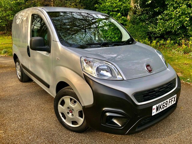 2019 69 Fiat Fiorino 1.4 8v Tecnico Car Derived Van 5dr Petrol Manual Euro 6 (75 bhp)-ONLY 18,300 MILES--ULEZ COMPLIANT// NO VAT///EXCELLENT CONDITION INSIDE AND OUT//BLUETOOTH//REAR PARK SENSORS//ELECTRIC WINDOWS\\\\NO VAT////