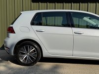 USED 2018 68 VOLKSWAGEN GOLF 1.6 TDI SE Nav Hatchback 5dr Diesel DSG Euro 6 (s/s) (115 ps) 