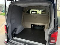 USED 2020 20 VOLKSWAGEN TRANSPORTER T32 TDI KOMBI HIGHLINE 2.0 BiTDI T32 Highline Crew Van Double Cab 5dr Diesel DSG FWD SWB Euro 6 (s/s) (199 ps) 