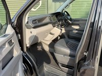USED 2020 20 VOLKSWAGEN TRANSPORTER T32 TDI KOMBI HIGHLINE 2.0 BiTDI T32 Highline Crew Van Double Cab 5dr Diesel DSG FWD SWB Euro 6 (s/s) (199 ps) 
